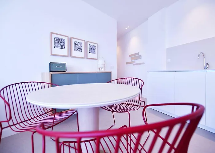 Sleep By The Sea - Las Canteras Apartment *