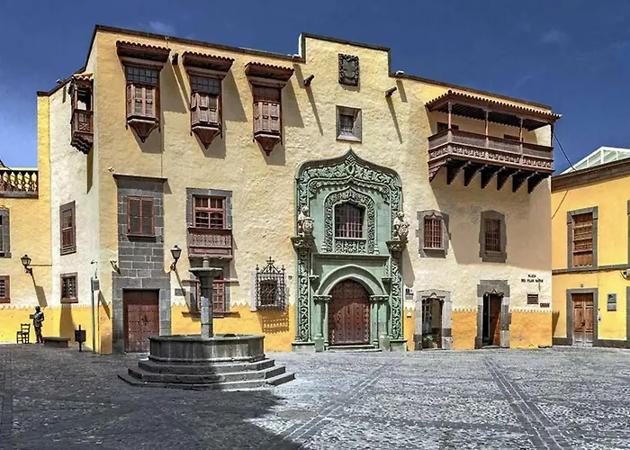 Sleep By The Sea - Las Canteras Apartment *